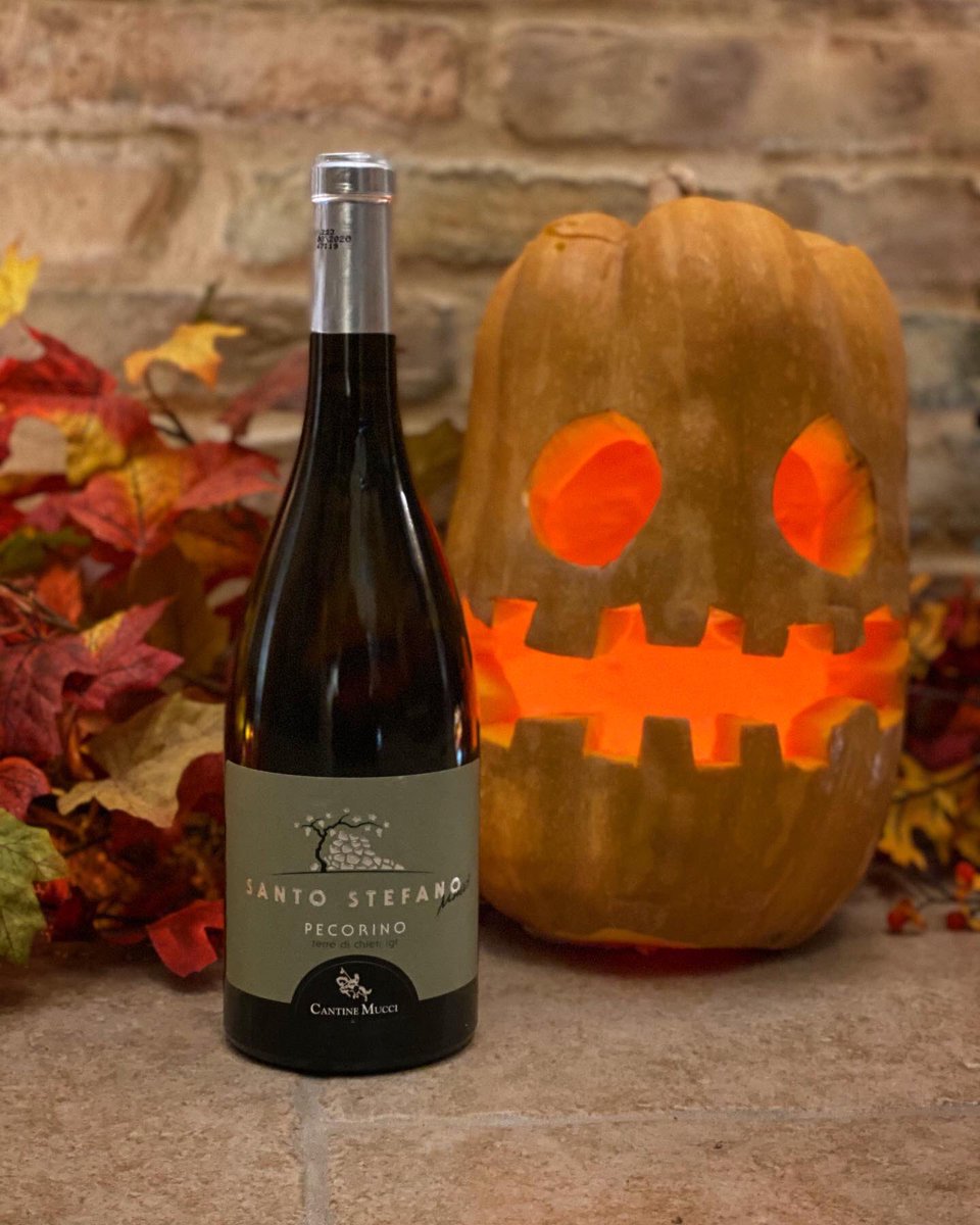 CantineMucci's tweet photo. 🎃 Halloween 🎃                                        #cantinemucci #halloween https://t.co/Aq0zf1xTjs