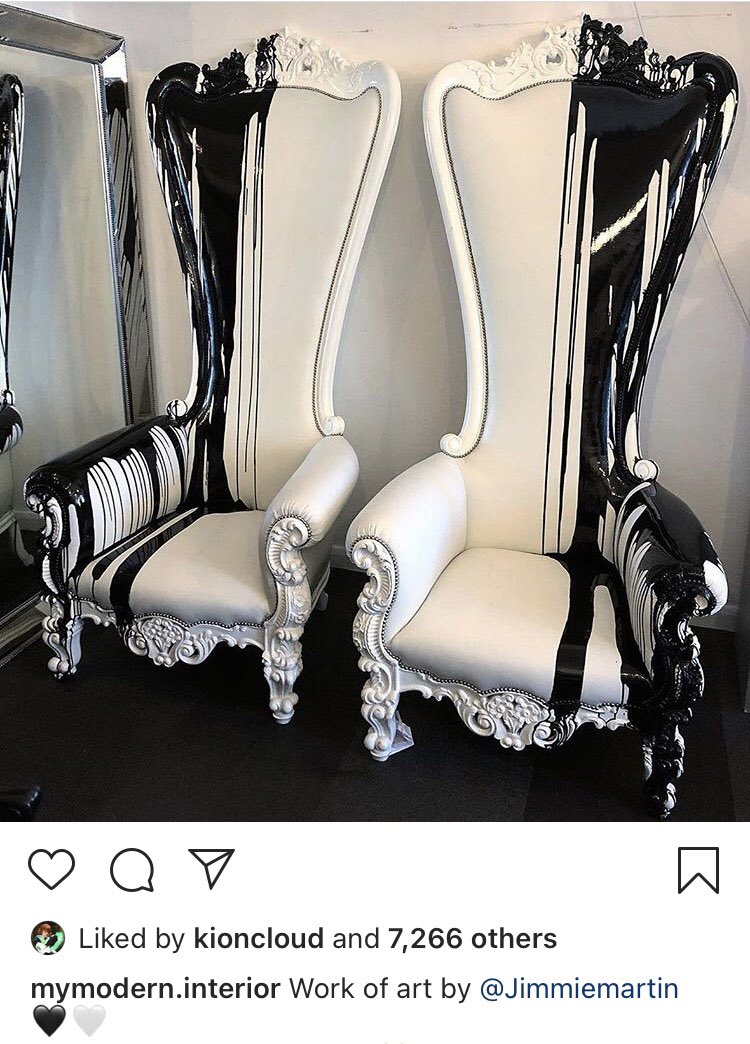 PoofyPenguin104's tweet photo. @UnusAnnus @markiplier @CrankGameplays This gives me Unus Annus vibes. Thrones in which both of you sit. https://t.co/jkWDNAQslX
