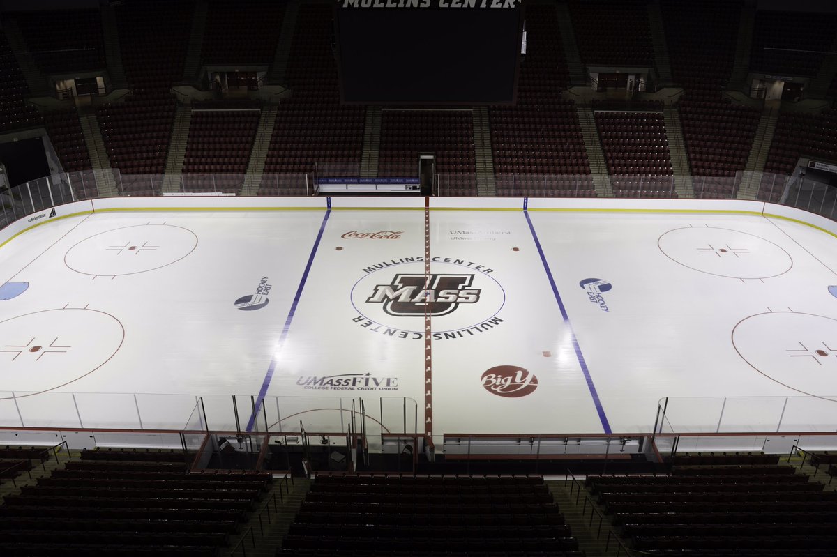 UMass Hockey tweet media