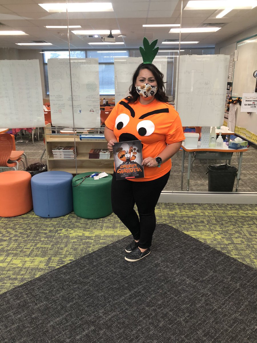 MrsNavarro_CE's tweet photo. Just a Creepy Carrot and her little bulldogs dressed up and ready to have a spooktacular day! #CEexpress #HappyHalloween2020 https://t.co/4lEjku7OYX