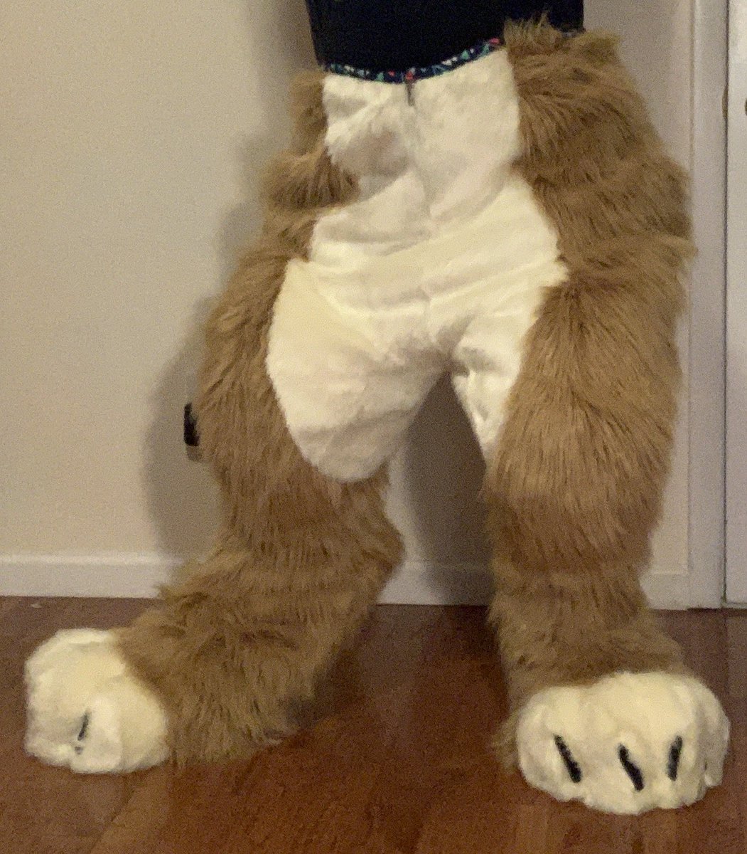 corgilope's tweet photo. Digileg commission completed!

🌱 Front zipper for easy access to the belt, sewn in padding pockets, and zipper attached paws. https://t.co/vlTcee3zBt
