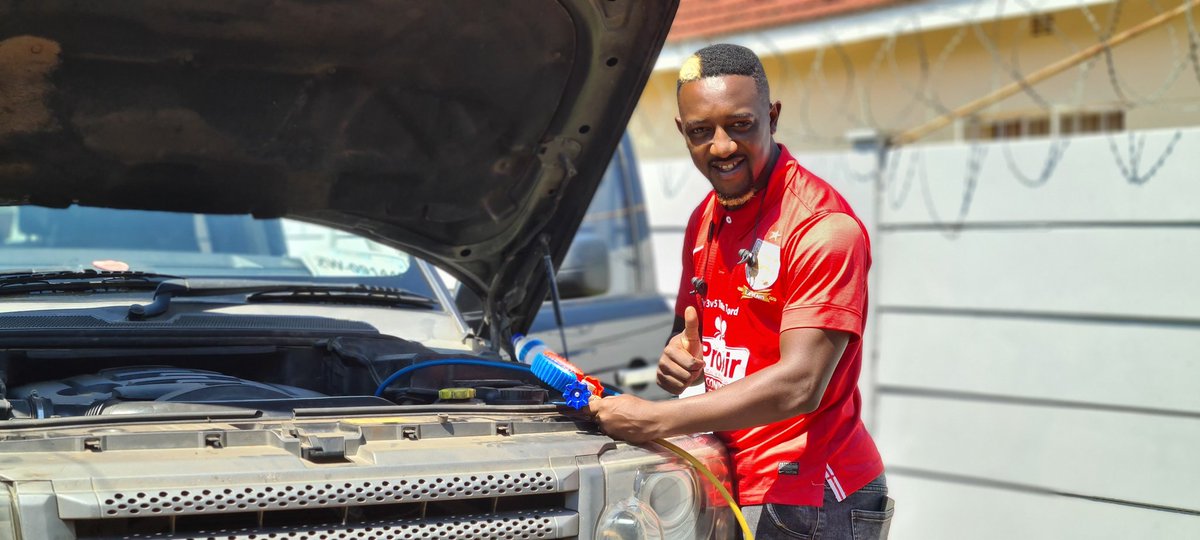 GEORGEMUNENGWA's tweet photo. Air Conditioning done right the first time by PROS
#Drivecool all windows closed #ThisSummer #ProAirZw https://t.co/KcHazqzRlX