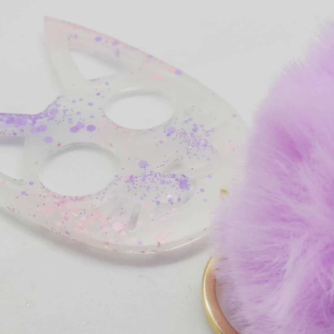 PaperMoonsStore's tweet image. Self Defense Keychains! Now available at ThePaperMoonsStore.etsy.com #keychain #etsy #smallbusiness #selfdefense #kittykeychain #resinart #resin