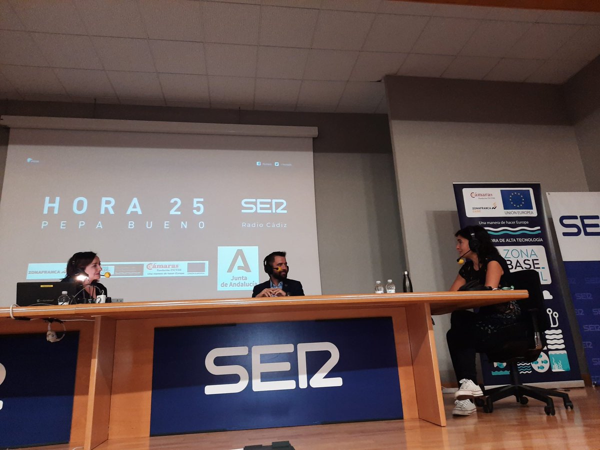 ZFCadiz's tweet photo. Carmen Morales, investigadora de la @univcadiz y ganadora del #OceanHackathon2020 en #Cádiz, explica su proyecto de cuantificación de basura en el océano mediante imágenes @hora25 @RadioCadiz @CadenaSERAnd https://t.co/Uh21wtTL3h