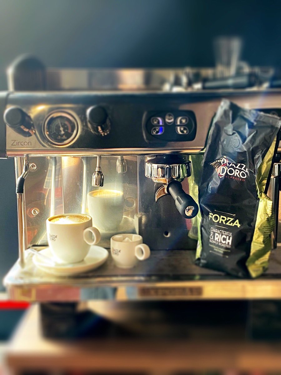 sdixon999's tweet photo. Wonderful tasting coffee from #vimtoooh #jde as customer resigns with us to keep his guests happy https://t.co/4nROSTyHtH