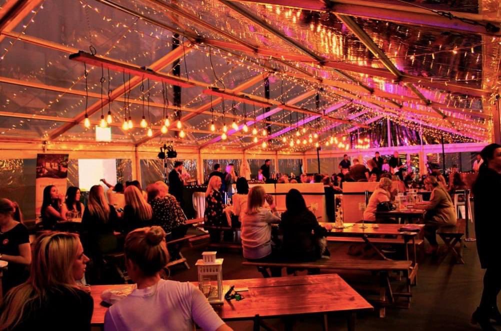 Hiring or purchasing a marquee could be the difference for pubs across #Cheshire, #Manchester, #Merseyside, #Lancashire, #Cumbria and other parts of the north west.

Know a pub that could benefit from a chat with us? Tag them here. 

Find out more: ⤵️⤵️⤵️
elite-marquees.co.uk/pub-marquee-hi…