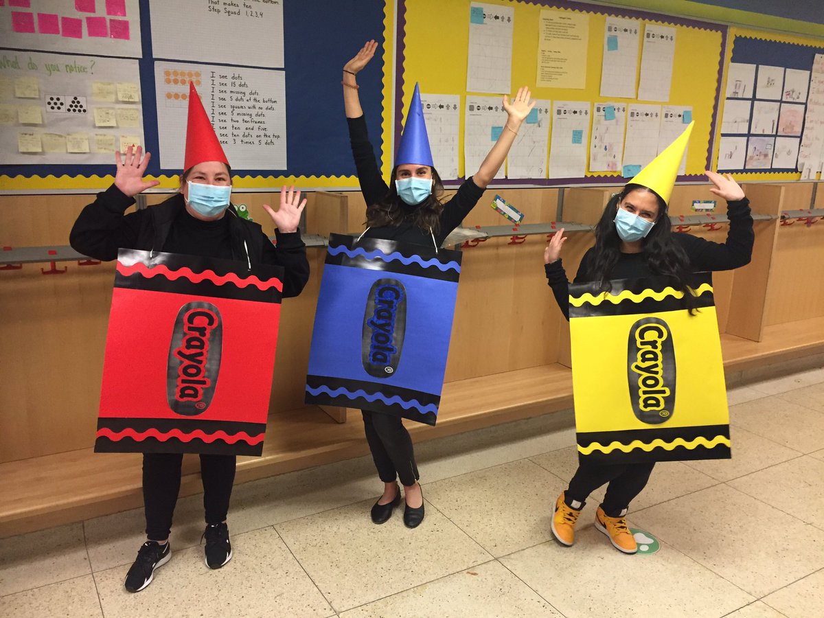 MsSimopoulos's tweet photo. When primary colours come together, magical things can happen!  #primaryteam #collaboration https://t.co/5G7oAu5k41