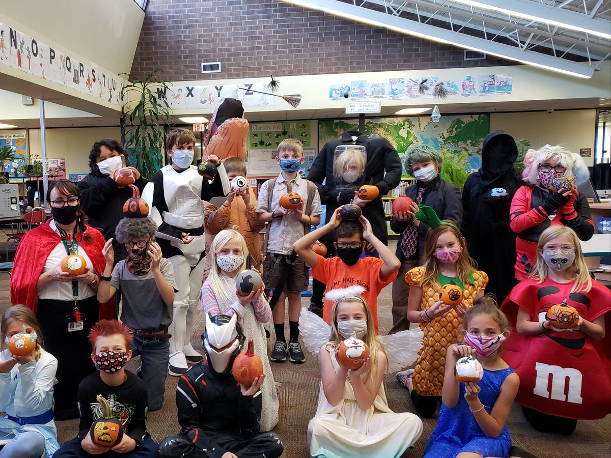 cstigers1's tweet photo. Halloween fun! We painted 🎃. #baldwincreekelementary #fremontcountyschooldistrict1 https://t.co/9Cr1LoXPQ2