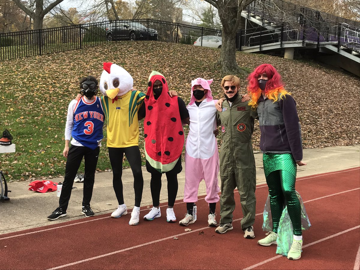 KenyonCollegeAD's tweet photo. Grateful for Halloween fun @KenyonSports!  #gratitude https://t.co/Uwl78XKngC