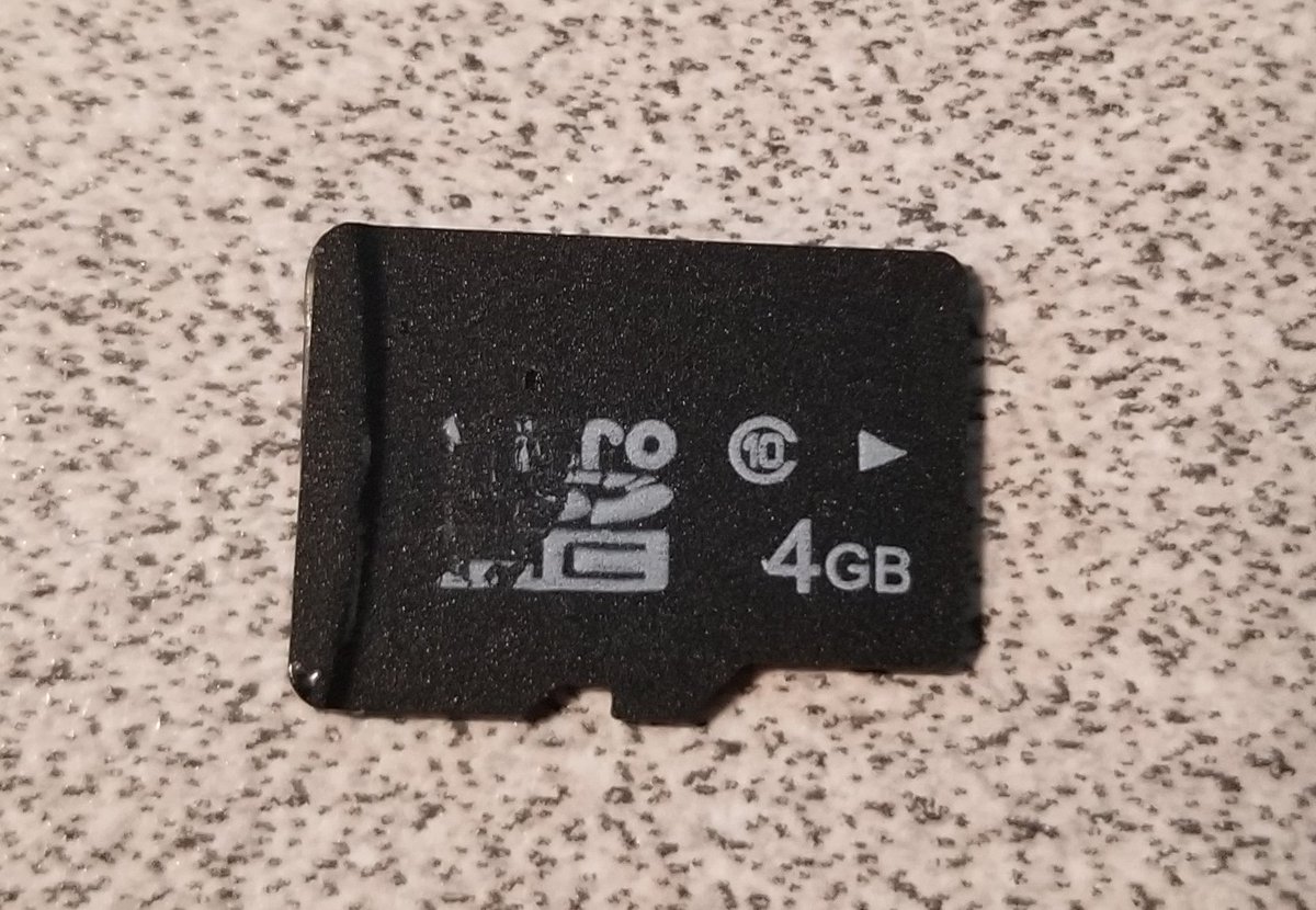 And it pops right out!It's a no-name 4gb card.