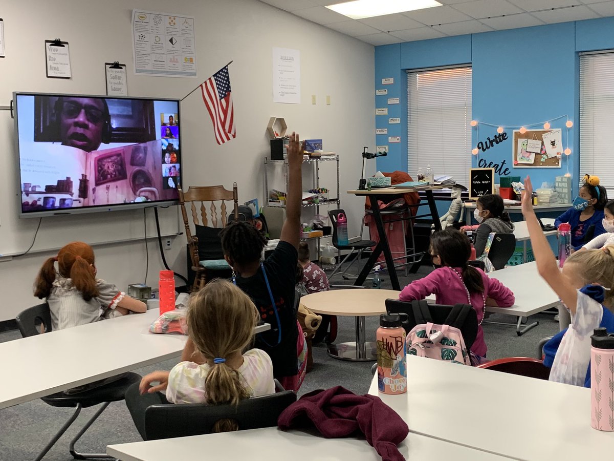 Thank you <a href="/AAH147/">ANTHONY HILL</a> for reading to us this morning. We loved it!! @MsRojas4thgrade @DCEtrailblazers