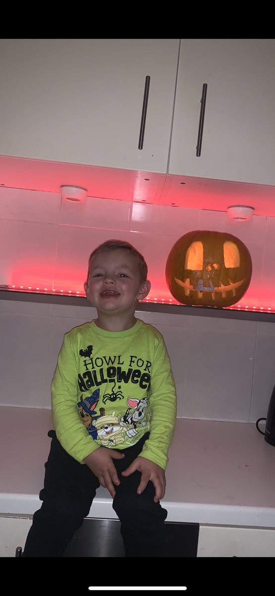 odonnell_stacey's tweet photo. @NewarkNursery Austin wanted to show his friends his funny pumpkin 🎃👻 #HappyHalloween https://t.co/0DWFtchtNc