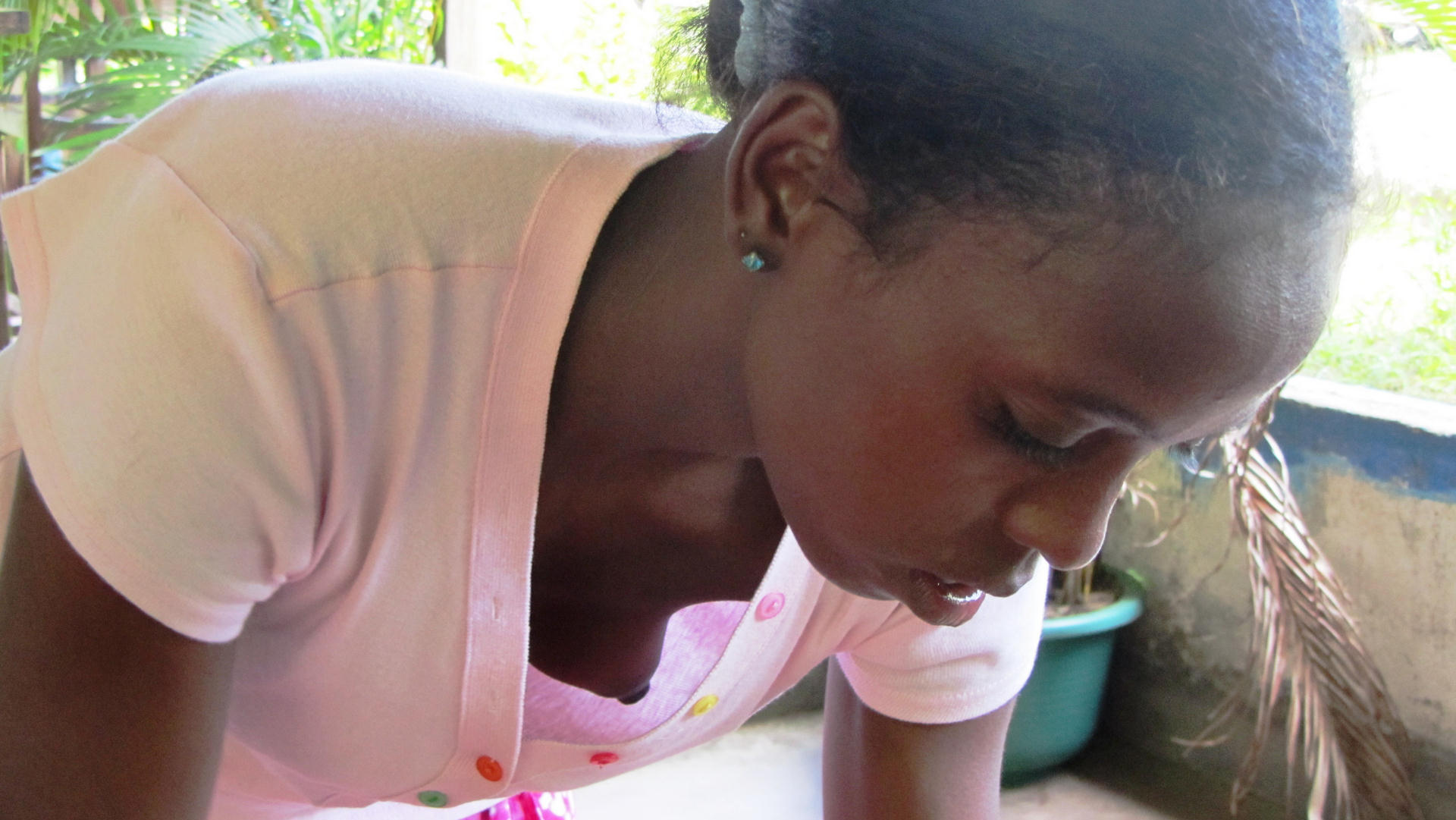 ebony downblouse  / X
