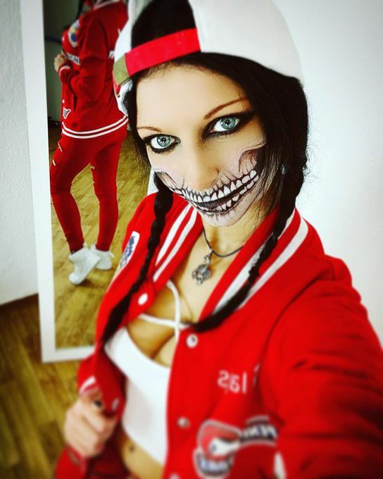 Watch Laila-Banx's leaked NSFW photo on TwXstars