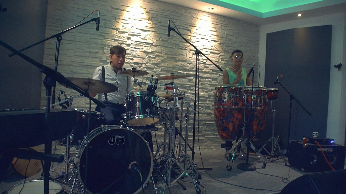 SMictlan's tweet photo. " Descendientes de los huesos del Mictlán, al morir deberemos regresar " 
.
.
.

#elorigendelavida #senderomictlan #livesession #liveatbuenaonda #musica #DiaDeMuertos #ESTRENO #release https://t.co/OK2BXrOFxZ