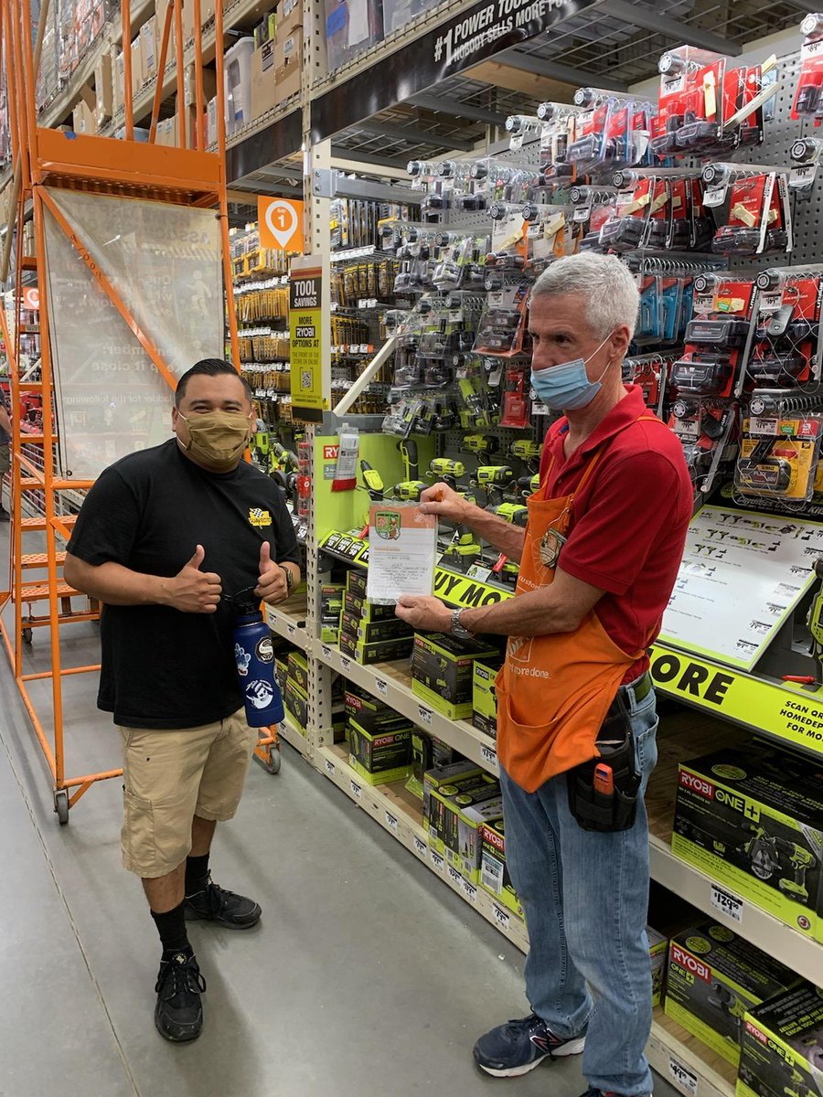 DepotGv's tweet photo. Great job to D25 Claro at HB 6963 getting our batteries built for speed for gift center! All are organized by brand and 2 even desginated as specific to gift center/black friday, thank you! @RoyStrait @MelinaKalhor @downeypackerfan @TommyZecena_THD @Nwill4life @Steven_Mousseau https://t.co/ToP8Mr9y9z