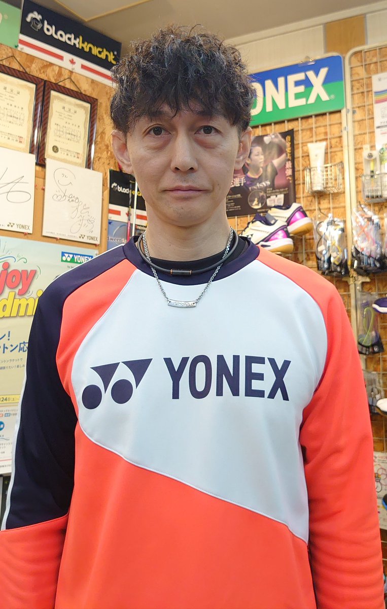 YONEXスポーツネックレス