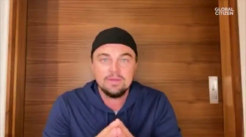 ratemyskyperoom's tweet photo. Hostage video in a sauna. Wants you to vote, so we will call the Mounties to rescue ASAP. 3/10 @leodicaprio https://t.co/Uvf0W0Dh1g