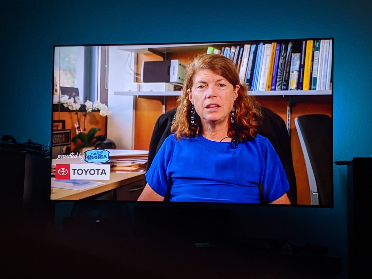 LWieck's tweet photo. Great commentary on ddm and Vietnam by my fabulous colleague @TeresaVanHoy on KSAT's #dodsa parade special! https://t.co/CvU0Uf4gCq
