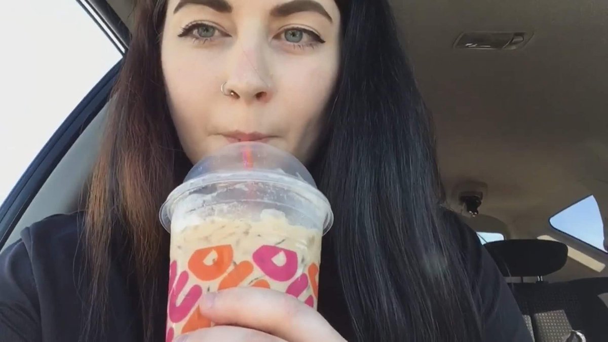 New Video: Dunkin Donuts Pumpkin Iced Latte trying for the first time youtu.be/BHBfqsNqOE8