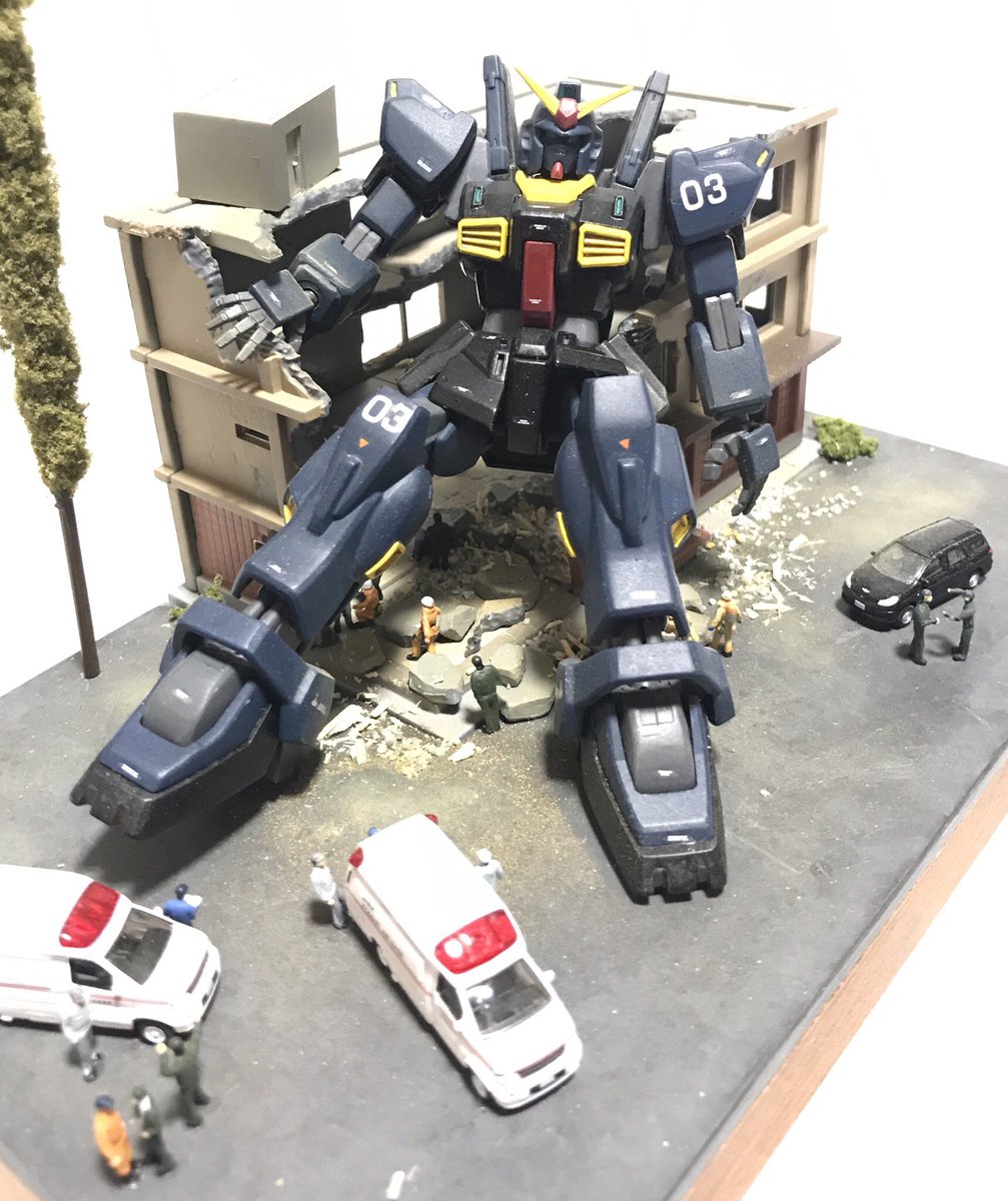 マリポン على تويتر ガンダムジオラマ ゼーターガンダム マーク ガンダムジオラマ第12弾 機動戦士zガンダムから第一話 黒い ガンダム