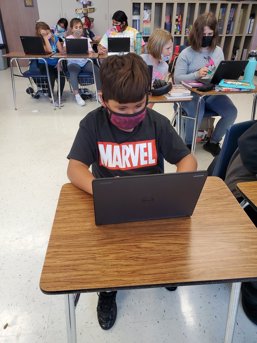 RubioClass's tweet image. Trying our hands and working our brains as we try to work out way out of these Halloween Virtual Escape Rooms. Thanks @KarenKubala for the suggestion! @Southside_AISD