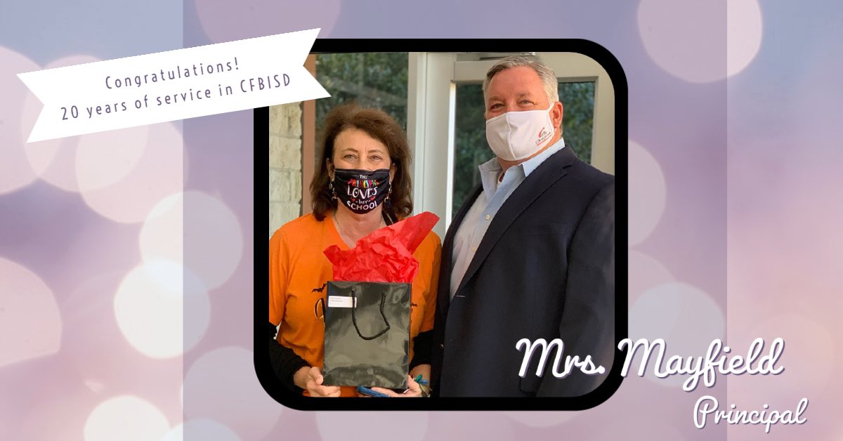 LaVillitaElem's tweet photo. Thank you, @LaVPrincipal, for 20 years of service in @CFBISD! Did you know Mrs. Mayfield has also been the principal of McLaughlin Elem &amp; Sheffield Primary? La Villita is so thankful for you and all you do! Thank you @DrChapmanCFBISD, &amp; CFB for recognizing this special occasion! https://t.co/3WHIm5LggX