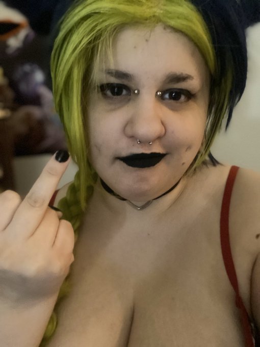 miss kujo but she is a findom brat https://t.co/TBQHTpKrwT<a href="/tag/newprofilepic"class="tags"><span>#newprofilepic</span></a>