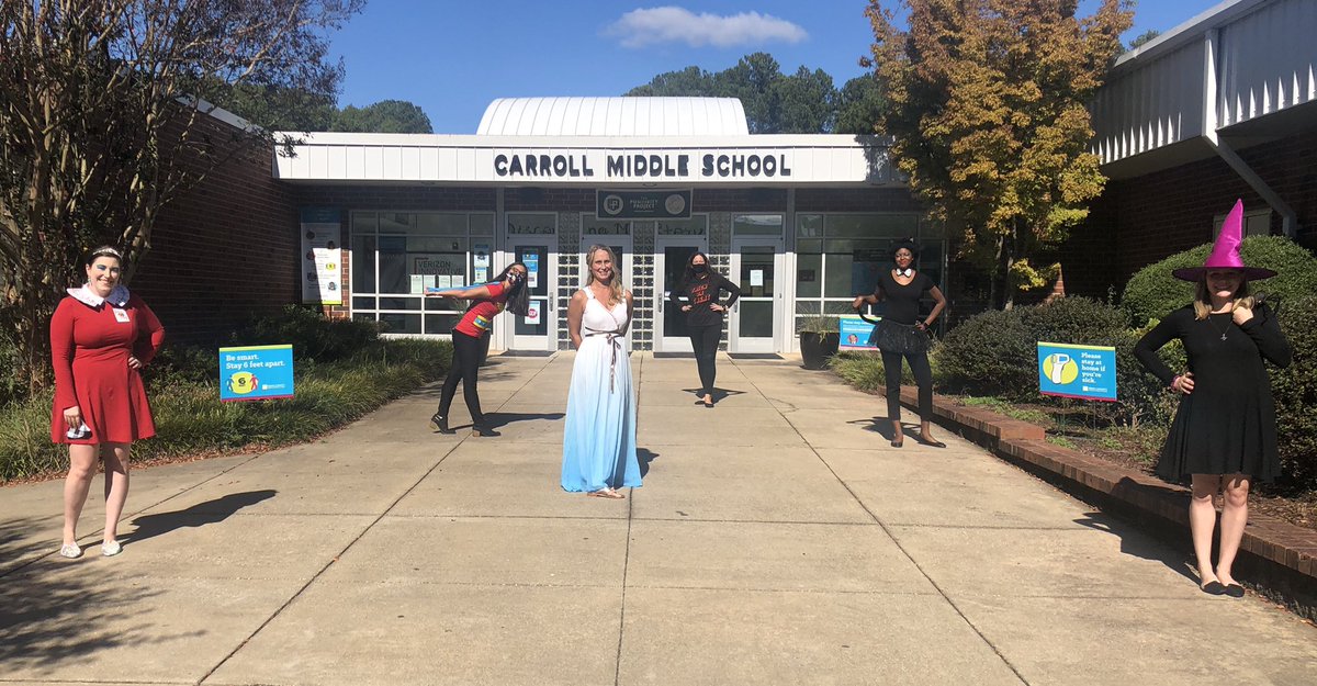 HairstonTeaches's tweet photo. What a way to end the week!
Loved dressing up with these lovely ladies! 🥰💕 #HappyHalloween 🎃
#WeAreCarroll #TeamLead6th
@CMMSCougars https://t.co/6wSPYAJFtp