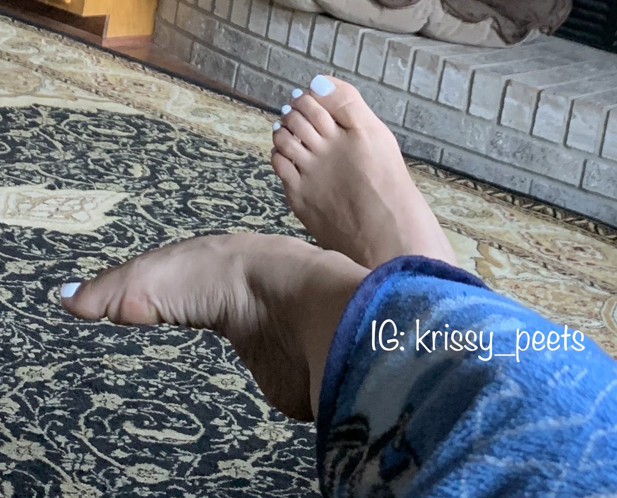 Goddess Krissypeets tweet media