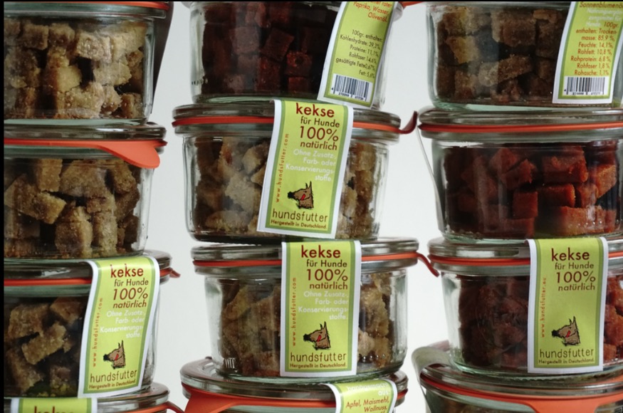 InfoHundsfutter's tweet photo. #Hund #sjøer #Kauspass #Tannpleie #Vegan #Sunn #Hund #gave #Doglover #håndlaget #fairtrade #sosial #økonomisk #transformasjon #Klimaendring #Klimaendring #KlimaNød #Klimaaksjon #Klimakrisis #hundsfutter https://t.co/UBkBMf2zRV