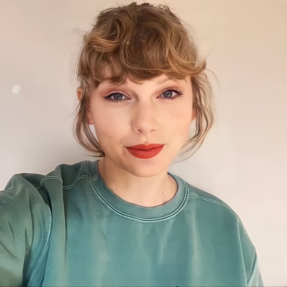satoruswft's tweet photo. Recuerden que taylor es la única mujer nominada en la categoría Artist of the Year así que voten por ella porque nos dio un álbum hermoso, un mv dirigido por ella donde respeto los protocolos, taylor salvó el 2020

 I'm voting Taylor Swift for Artist of the Year #AMAs https://t.co/m29v9eEEap