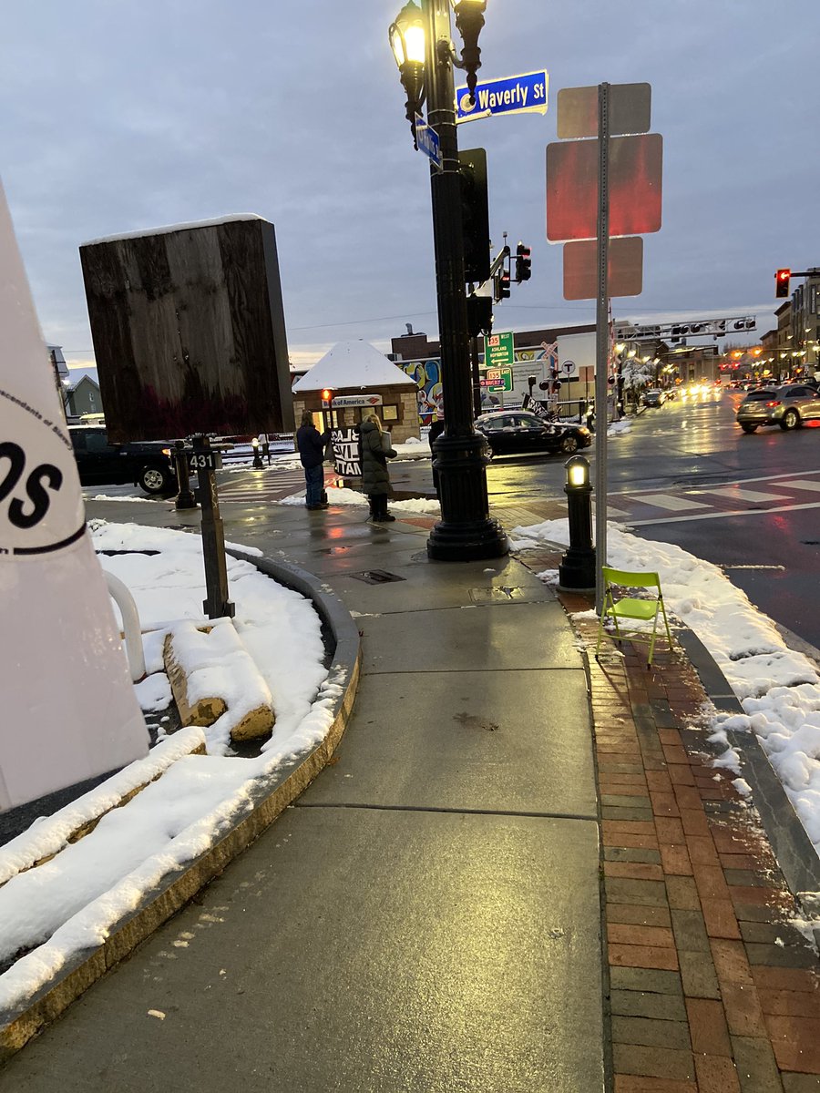 myplunderedream's tweet image. Welp! It was 30 degrees and i am back in the car with the pins and needles cold fingers and toes.
#saythiernames
#ReparationsNow 
#ProjectTakeOver