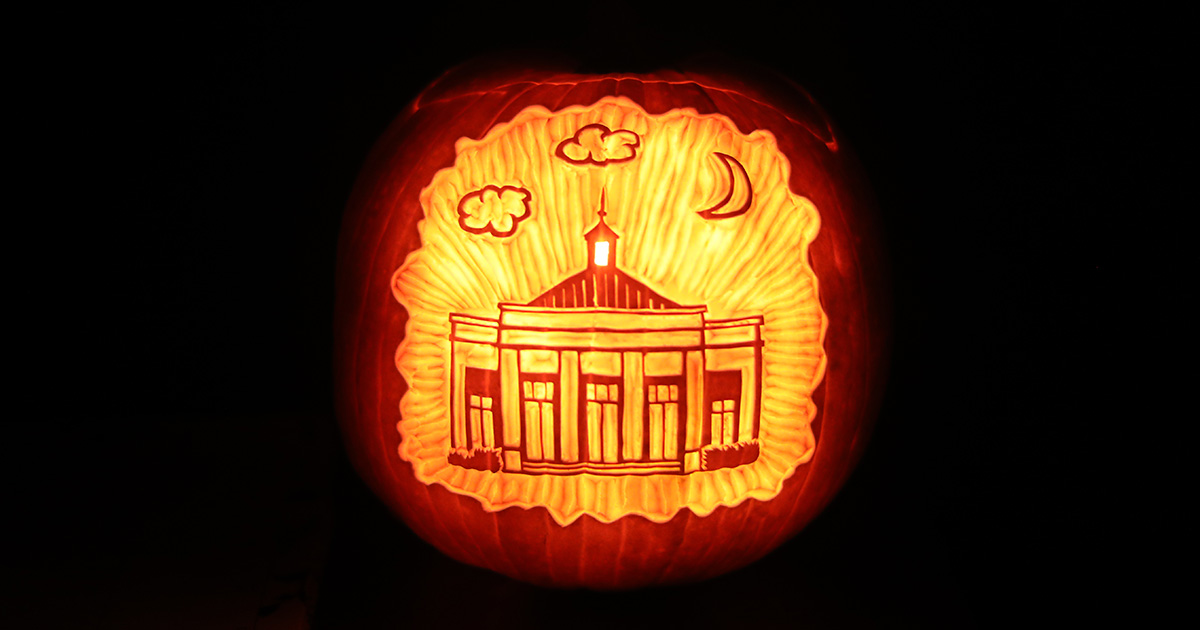 It’s a great pumpkin, #UVALaw! Have a happy and safe Halloween. at.virginia.edu/2TGfjA4