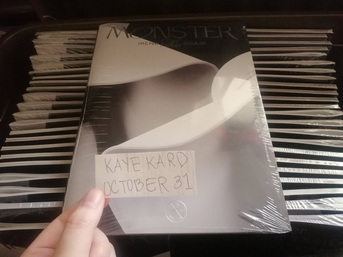 KayeKard's tweet photo. Monster Album (Base Note)
Onhand; Sealed 850
Add for rolled poster
Grab / Lalamove is possible π
Shipping only if provincial π
#Monster #Monsteralbum #redvelvet #Irene #Seulgi #aseul π°π»
#kayekardonhand https://t.co/z8ZGJVgTv6 https://t.co/JouZO4xUVM