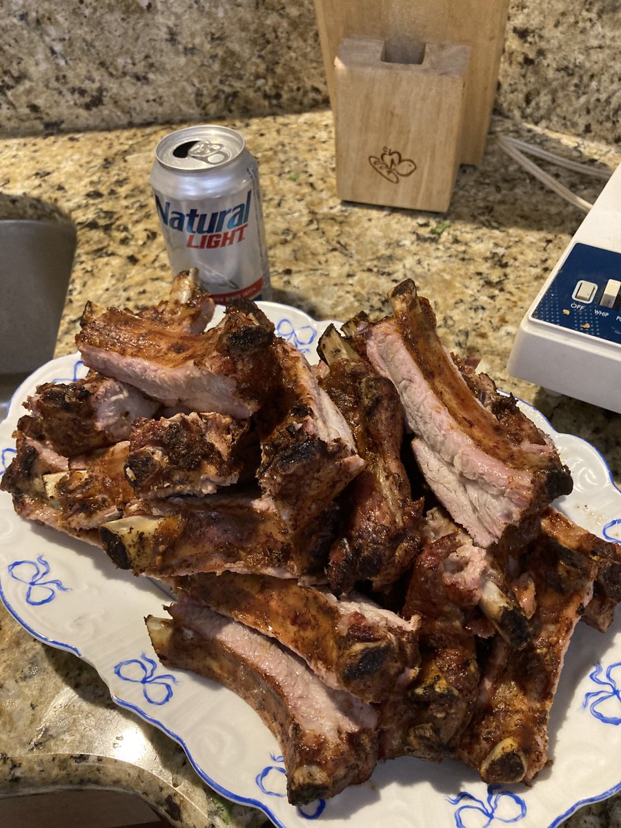 DavidWJenkins's tweet photo. Porktoberfest. Happy Birthday Ellen #27again @naturallight https://t.co/vHzQLmTsWd
