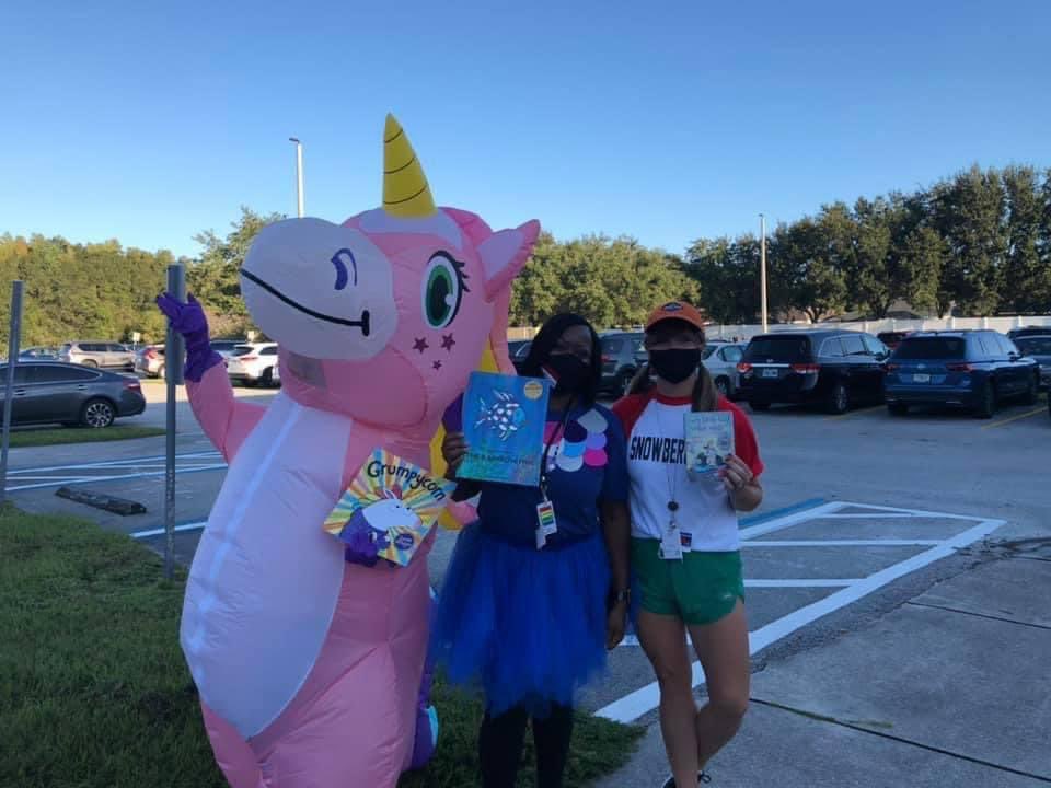 Don’t you just LOVE it when everyone celebrates reading?  Character Parade at Clark! <a href="/ClarkElemTampa/">H. Clark Elementary</a> <a href="/hubofschool/">HCPS Library Media</a> <a href="/HcpsTeach/">HCPSTeach</a>
