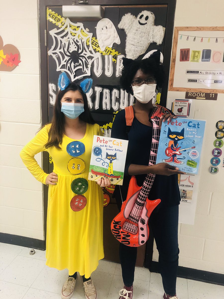 PreKwithMrsA's tweet photo. We were rocking in our Halloween shoes today! Happy Halloween! @brookbears @wfisdearlylearn @WFISDschools https://t.co/LcjcaGuv3Y