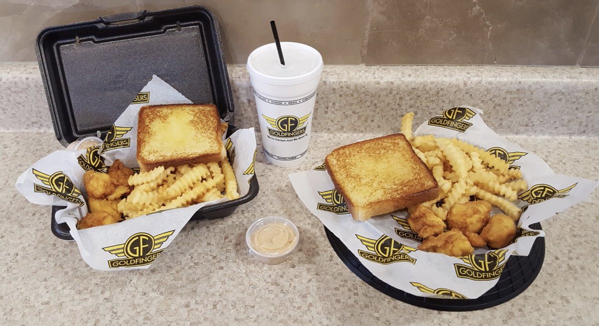 GFSaraland's tweet photo. Whether you're dining in with us or taking something GOLDEN 🐔 on the go, Goldfingers has just the thing for you! Come by today! 😄 #GoldfingersSaraland https://t.co/t4w3FneBfI