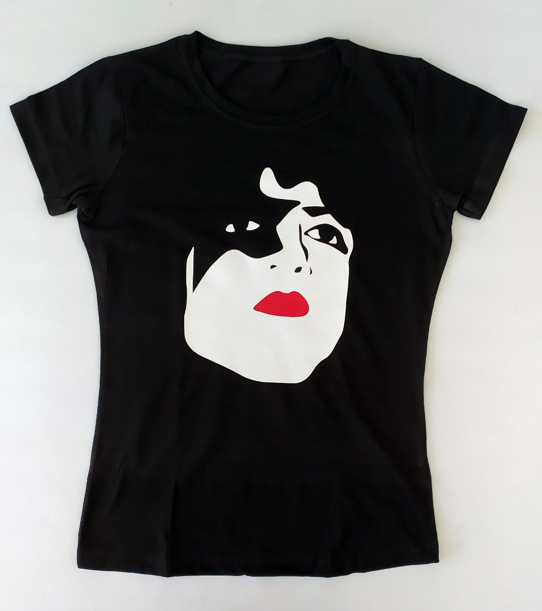 percutiao's tweet photo. . ¿Qué tal estas camisetas?

Acabo de estamparlas para una familia que se quería disfrazar de KISS para este Halloween. 

Agradezco mucho si me ayudan a compartir.

RT RT RT RT RT. https://t.co/VH1LZEmE9O