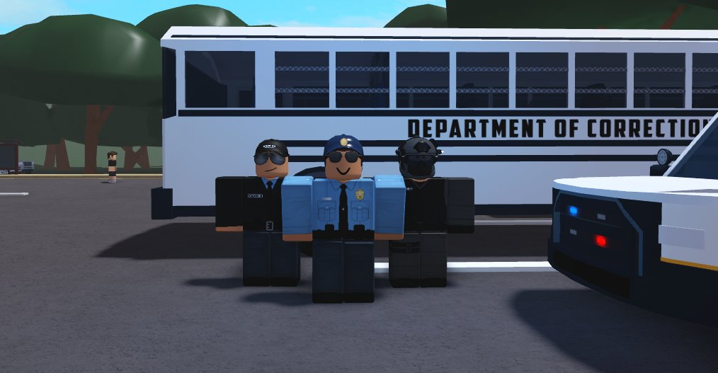 Firestone POST Public Relations hosted a Job Fair today! Citizens got to ask departments any questions they may have. Some even received rides on the <a href="/Stapleton_CSO/">Stapleton County Sheriff's Office</a> bearcat, and heli rides with @FirestoneDOA  &amp; <a href="/FSP_AirSupport/">Firestone State Patrol Air Support Unit</a> heli!