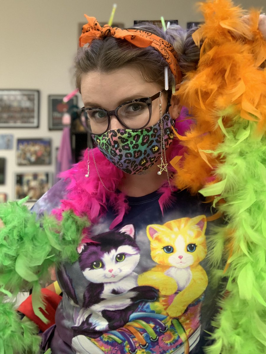 β π’πͺπΆπͺπ·π½π±πͺ β (@samkdunaway) on Twitter photo I loved my RAK gifts today!! Thank you for making today special!! #RAKFridays #neonspiritday #lovemyjob <a href="/MrsMeadowsArt/">Mrs. Meadows</a> @chp3counselor I loved my RAK gifts today!! Thank you for making today special!! #RAKFridays #neonspiritday #lovemyjob <a href="/MrsMeadowsArt/">Mrs. Meadows</a> @chp3counselor