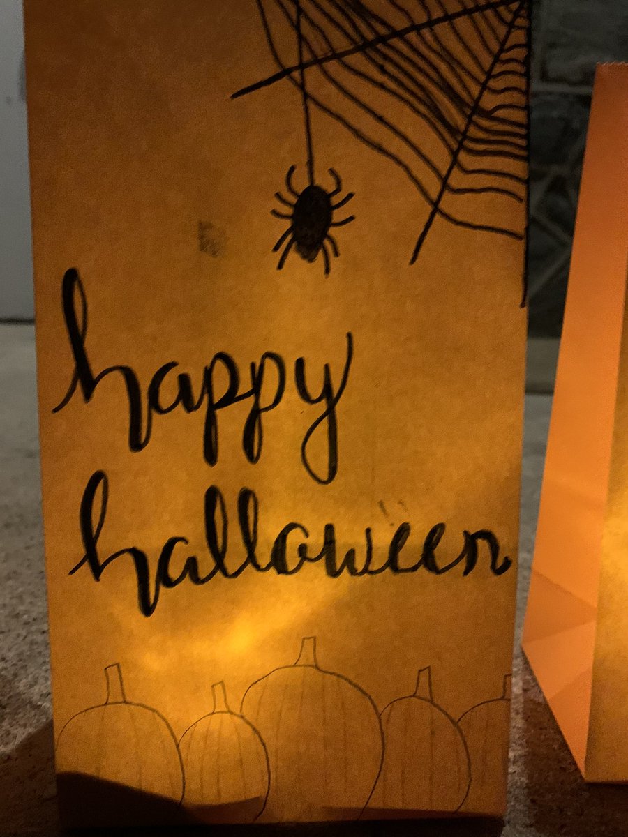 ValleCrucisSch's tweet photo. Be sure to come by and check out the beautiful artwork and luminaries tonight and tomorrow.
#WeAreWatauga 
#VCOnTheRISE https://t.co/O6UOmzAWuM