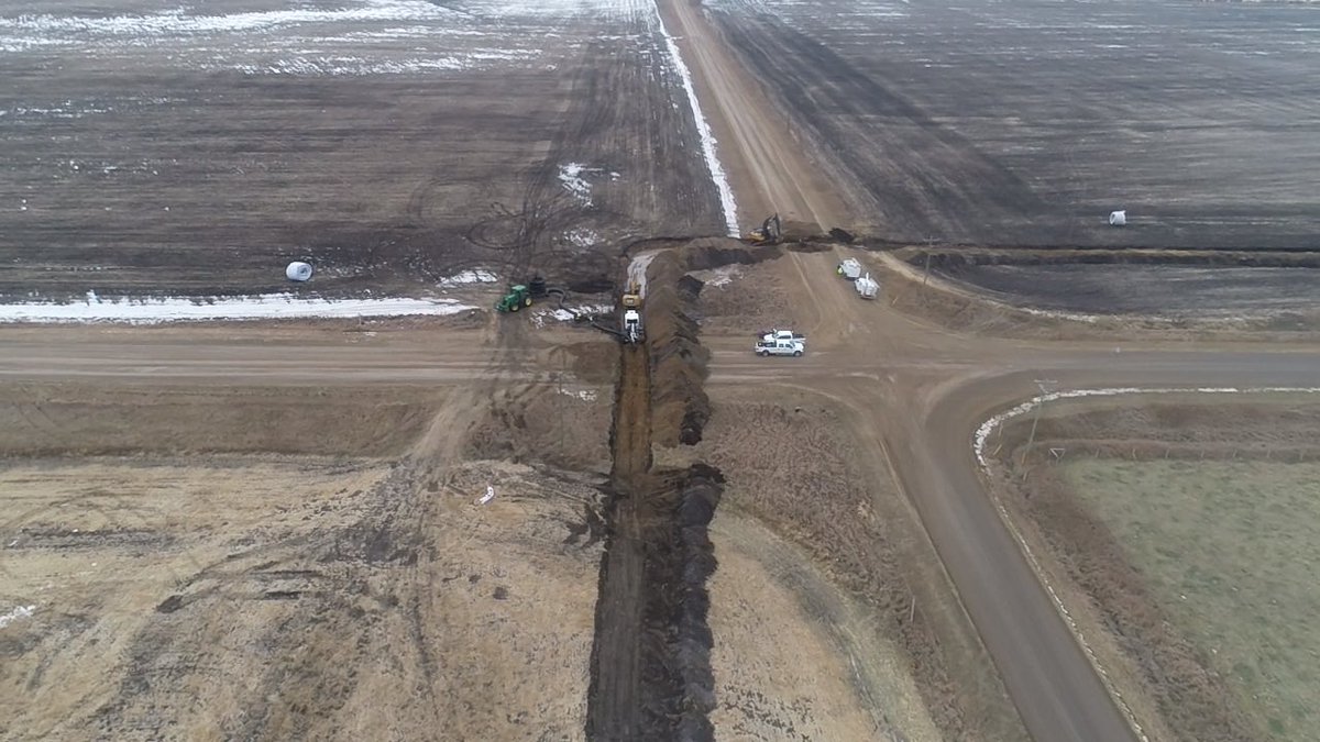mylendunbar's tweet photo. Why did the tile plow cross the road?

To tie two other quarter sections to the same outlet of course! #finalpush @NextGenDrainage https://t.co/g2wIhgzqXk