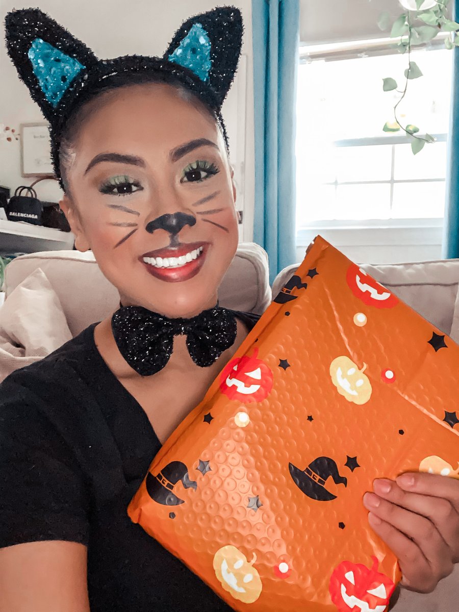 Candy care packages and a Half Day at work, trick or TREAT? #HappyHalloween