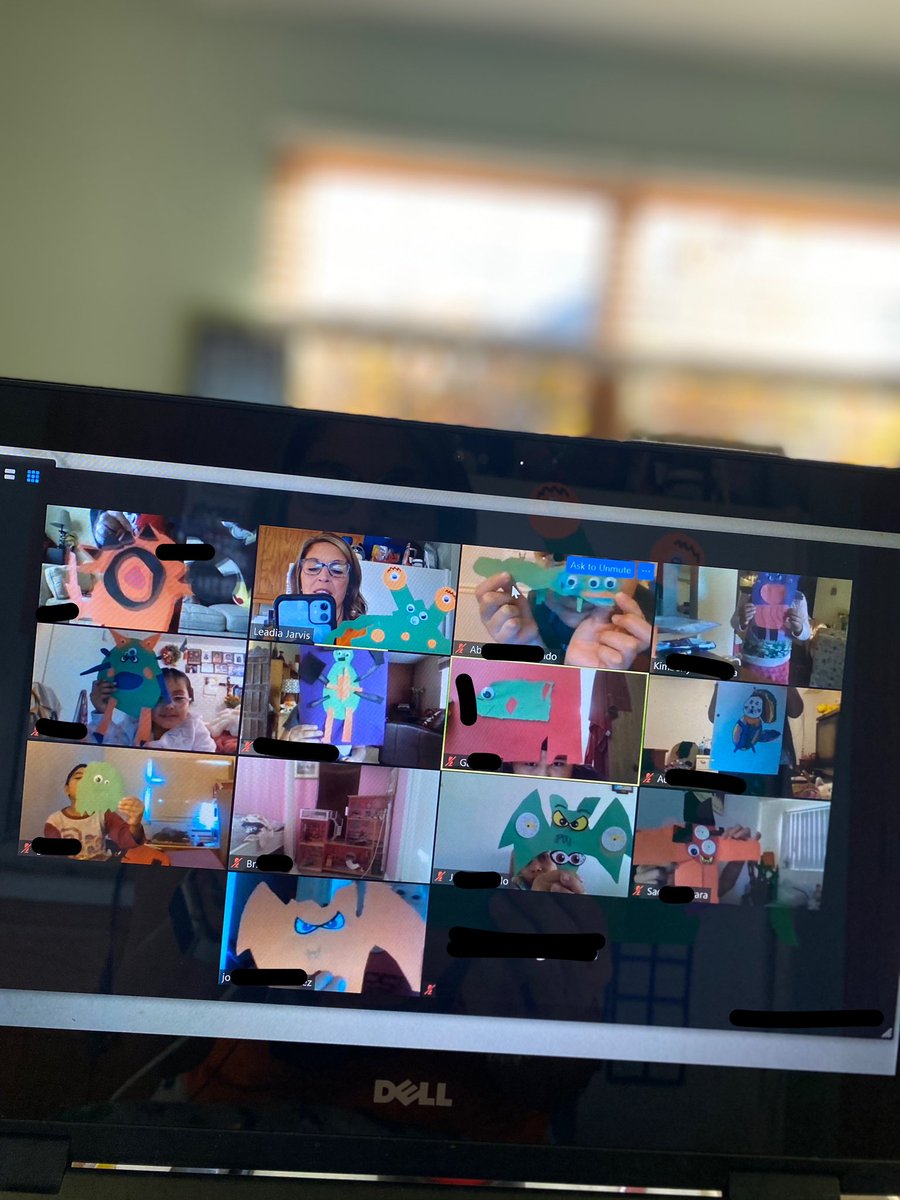 SraJarvis's tweet photo. Made some little monsters with my little monsters. #lamagiadesegundogrado @School_D15 @RW_Rascals https://t.co/TNFc4qucsB