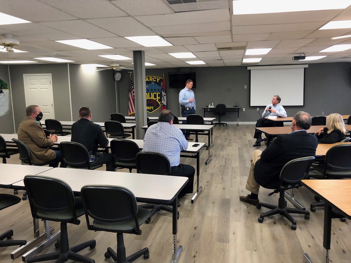 RepFrenchHill's tweet photo. Today, @JohnBoozman, @RepLizCheney, and I visited the @SearcyPD office to learn how we can support #Arkansas community #police efforts to build trust, head off addiction, and keep themselves and the public safe during the #COVID-19 pandemic. https://t.co/zzR4ac6Ev4