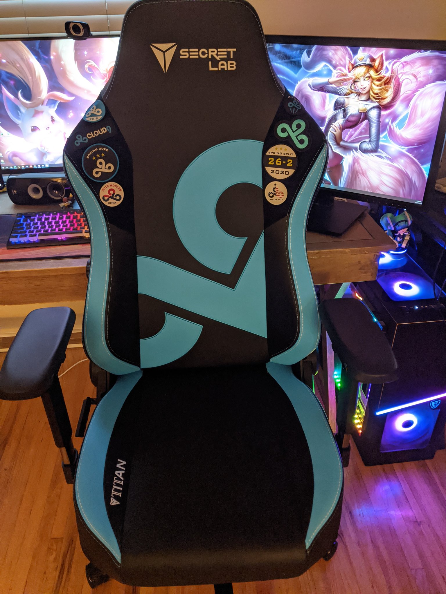 Secret lab c9 chair new arrivals