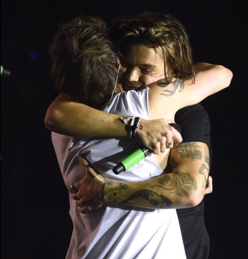 kthvsfilm's tweet image. "Please Don't Forget Us"  
           10/31/15
        -Harry Styles
#OneDirection #10YearsOf1D