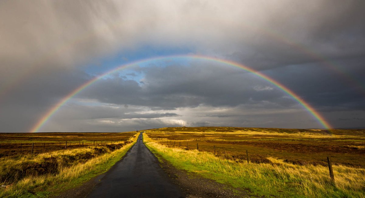 Disc_light's tweet image. And i will leave you with these rainbows i've taken recently. i find there's something about rainbows which put a smile on peoples face or see how lucky we really are to have such beauty. never give up and keep going all. stay safe my friends